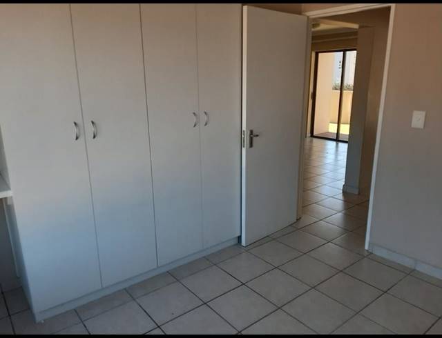 2 BEDROOM PROPERTY TO RENT IN BURGUNDY ESTATE